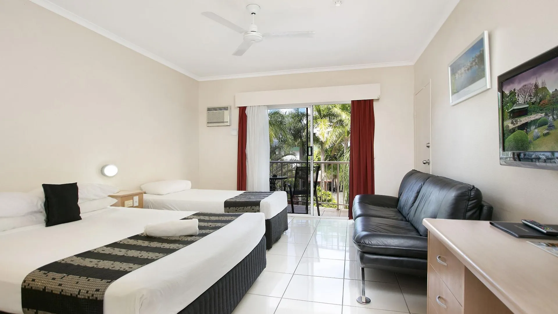 Cairns City Sheridan Motel