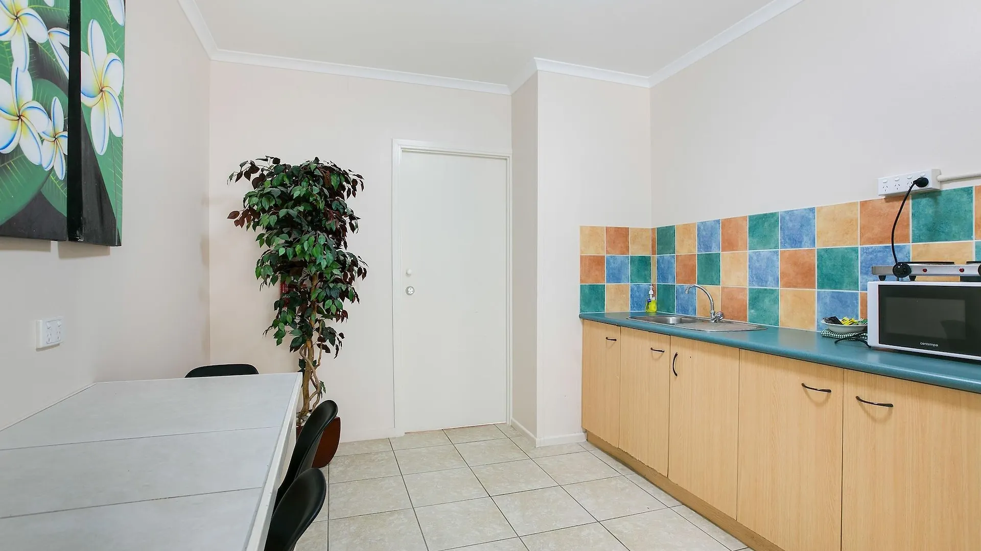 Cairns City Sheridan Motel